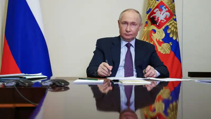 Putin, Esad'ı Suriye'de Tutmak İçin Neden Kararlı?