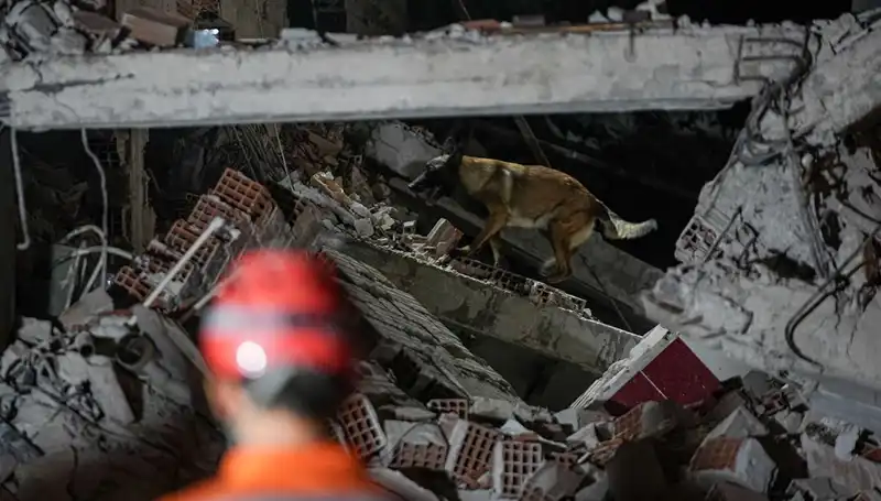 Sındırgı'da Deprem Sonrası Artçı Sarsıntılar: 100'ü Aştı