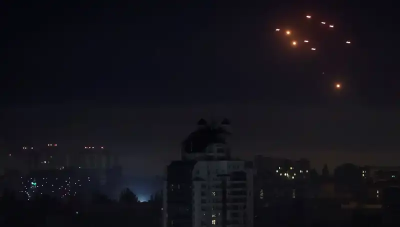 Rusya’nın Ukrayna’ya Yönelik Yeni Hava Saldırıları ve Tahliyeler: Neler Oluyor?