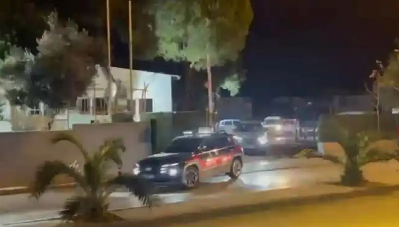 İzmir'de Büyük Operasyon: 24 Saatte 141 Hükümlü Yakalandı!