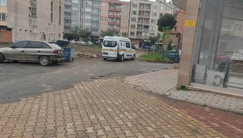 4’üncü Kattan Düşen Kadın Hastanede Hayatta Kalma Mücadelesi Veriyor