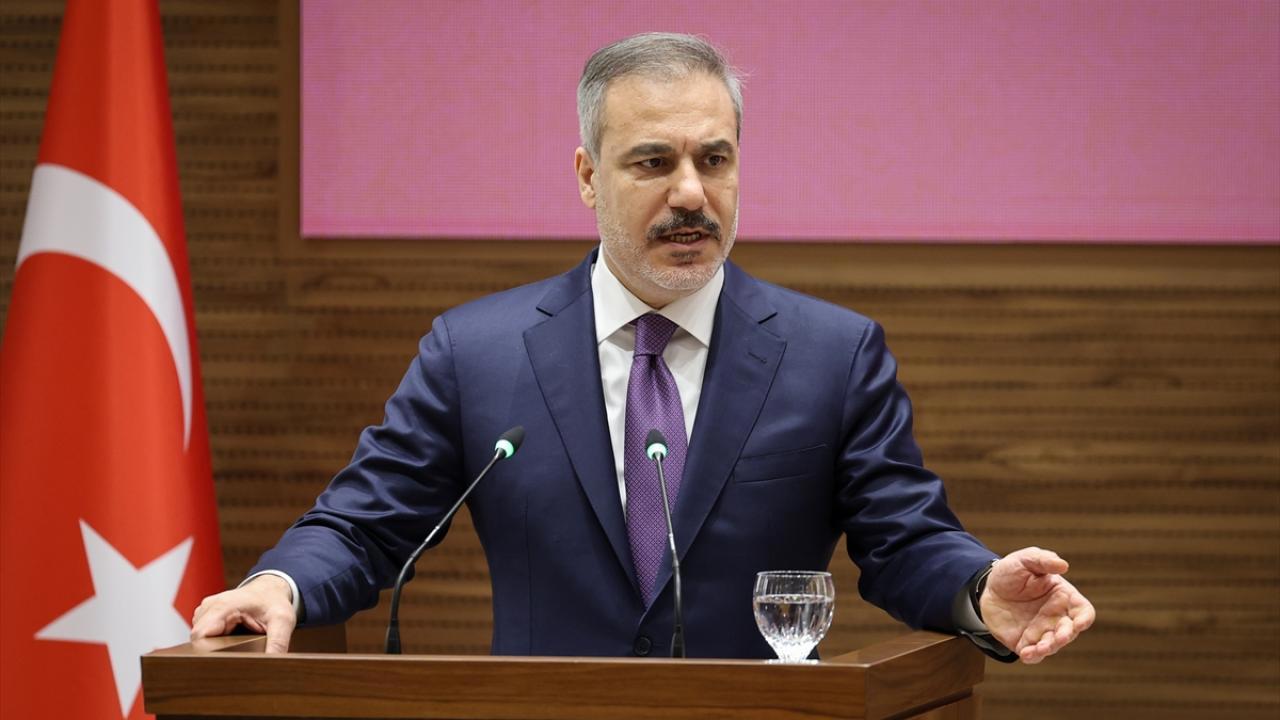 Bakan Fidan Gazzelilerin Sürülmesi Fikrini Eleştirdi