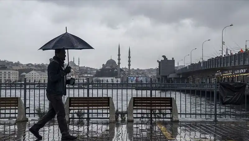 Kış Kapıda: İstanbul'da Bugün Yağmur, Yarın Kar Yağacak