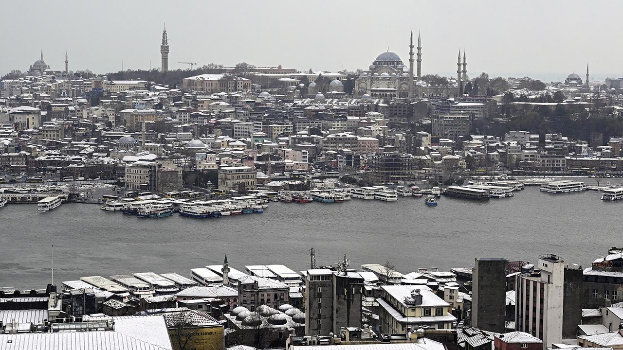 İstanbul'da Kar Yağışı Etkili Oldu