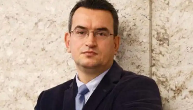 DEVA Partisi Kurucu Üyesi Metin Gürcan’ın Hayat Hikayesi ve Siyasi Başarıları