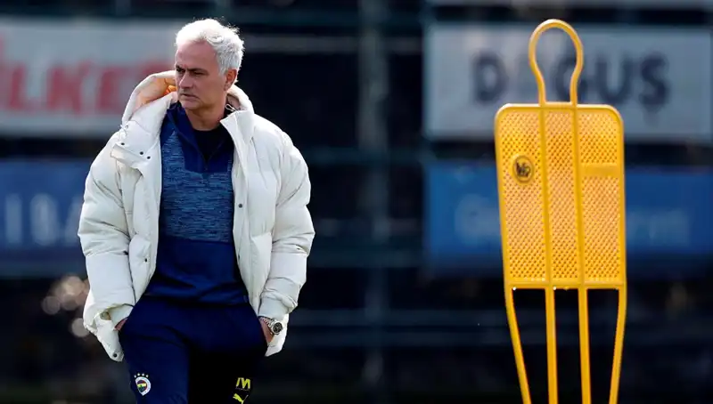 Fatura Mourinho'ya: Kulüp Yönetimi Neden Rahatsız?