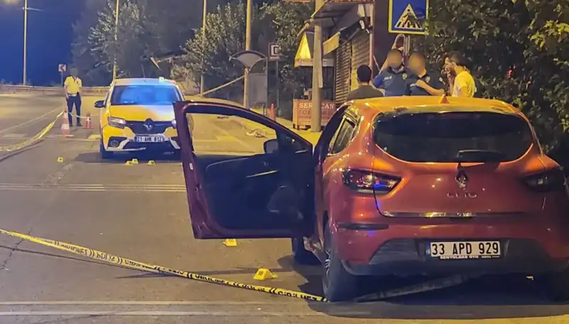 Otomobil Tutkusu Kanlı Savaşla Sonuçlandı: İki Ölü, Beş Yaralı