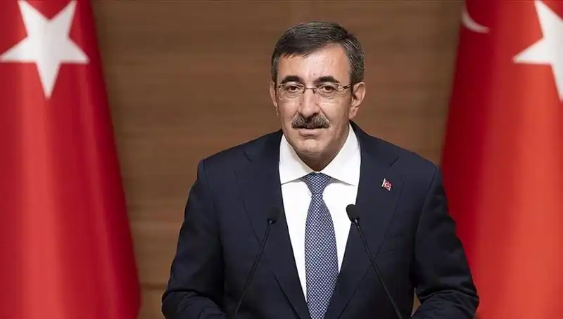 Cumhurbaşkanı Yardımcısı Yılmaz'dan Çarpıcı Açıklama: "Anti-semitizm için Avrupa'ya Bakın"