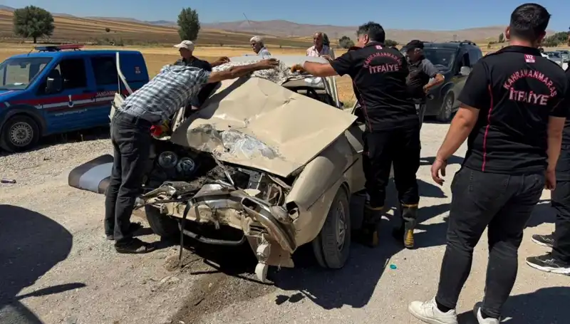 Kahramanmaraş’ta Feci Kaza: Kamyonet ile Otomobil Çarpıştı, Can Kaybı ve Yaralılar Var