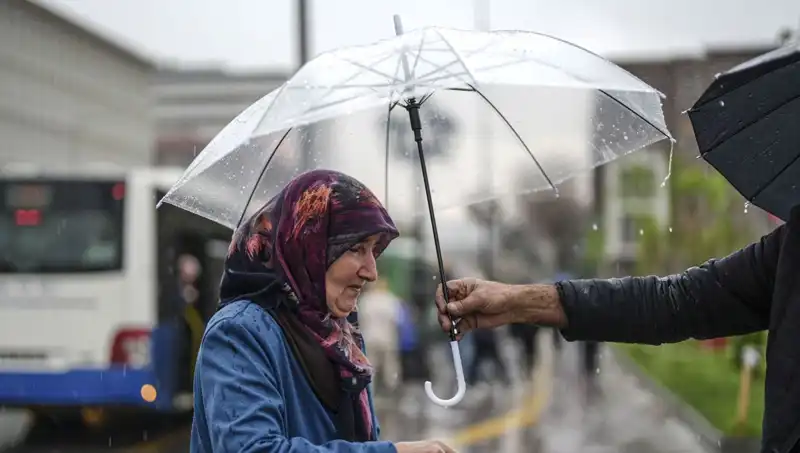 Tüm Yurtta Gök Gürültülü Sağanak Uyarısı: Bugün Hava Durumu Ne Olacak?