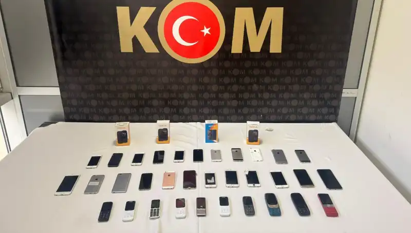 Gümrük Kaçağı Cep Telefonları: 37 Alet Ele Geçirildi, Ne Olacak?