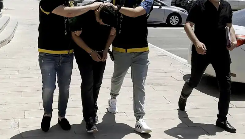 Mezarlıktaki Hırsızlık: Suçüstü Yakalanan Şahısların Hikayesi
