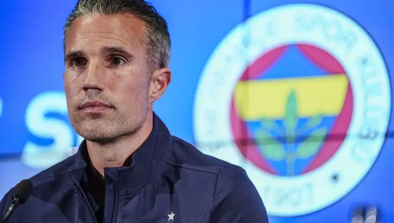Robin van Persie, Fenerbahçe'nin Tur Şansını Yüzde Olarak Değerlendirdi