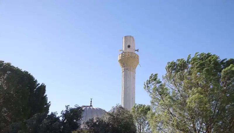 Muğla'da Fırtına Sonrası Görülen Yıkım: Minare Külahı ve Çatılar Uçtu