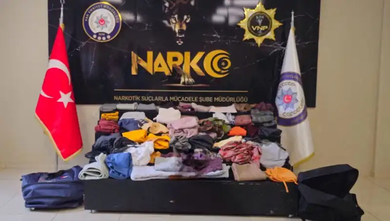 İki Kişinin 32 Kilo Metamfetamin ile Yakalandığı Operasyon Detayları