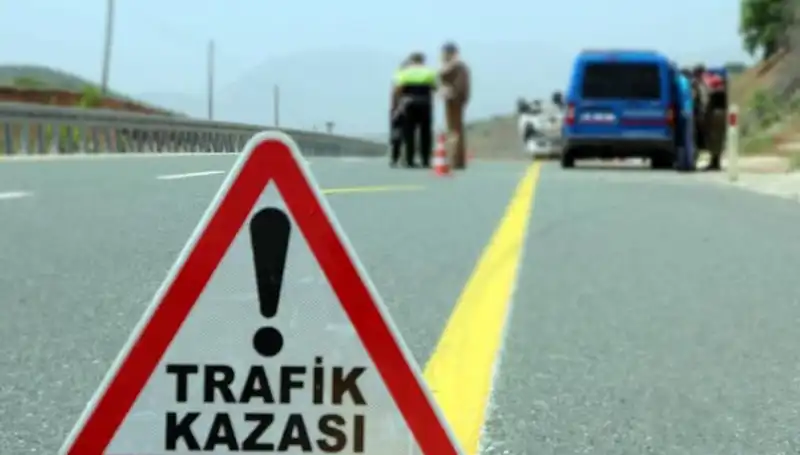 Bitlis'te Bir Günde İki Feci Kaza: 19 Kişi Yaralandı!