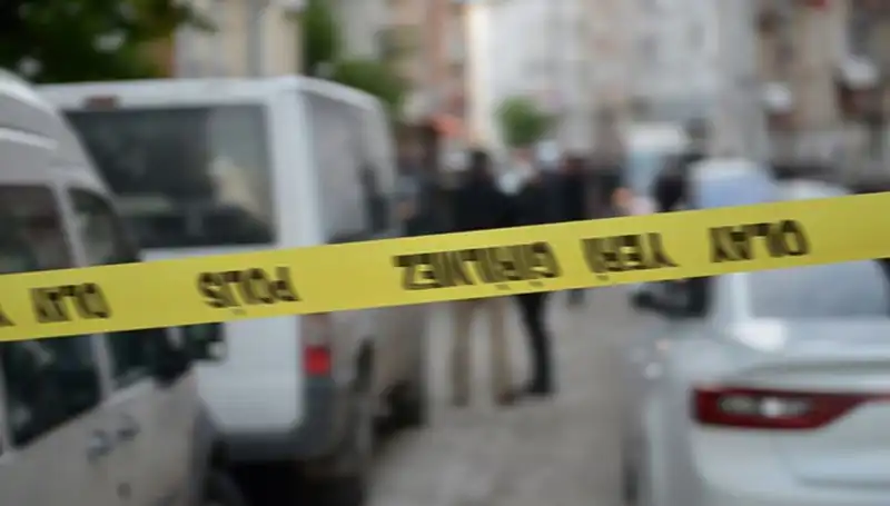 İstanbul’da Satır ve Bıçaklı Kavga: 1 Ölü, 1 Yaralı