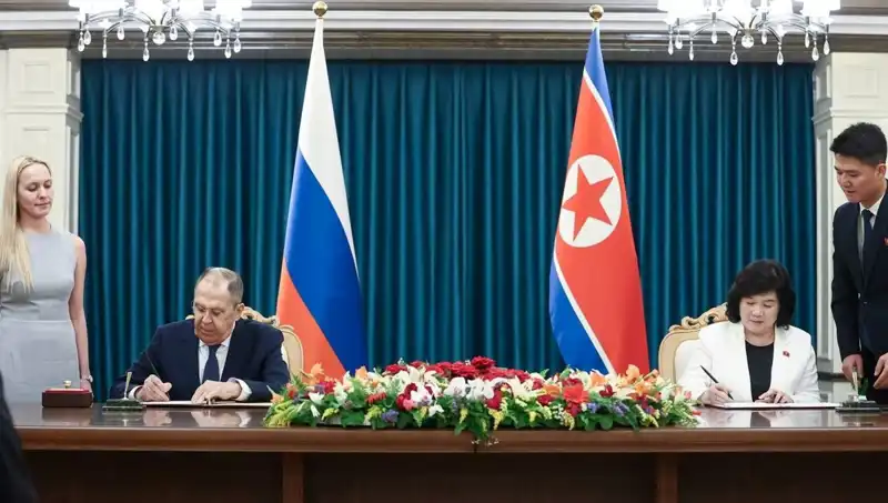 Rusya ve Kuzey Kore Arasında Tarihi Görüşme: Lavrov’un Açıklamaları
