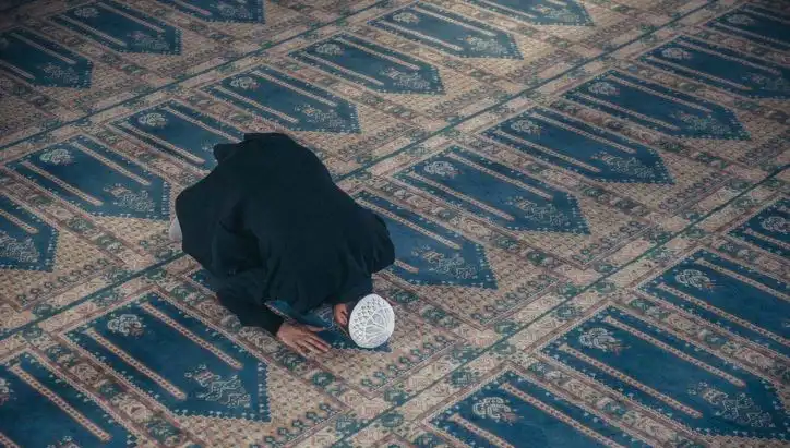 Cuma Namazı Saati ve İbadet Rehberi: 12 Eylül Güncellemeleri